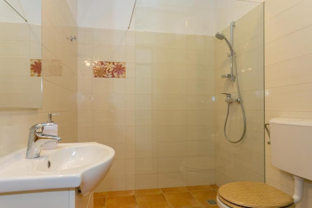 Nika Room - Adults Only