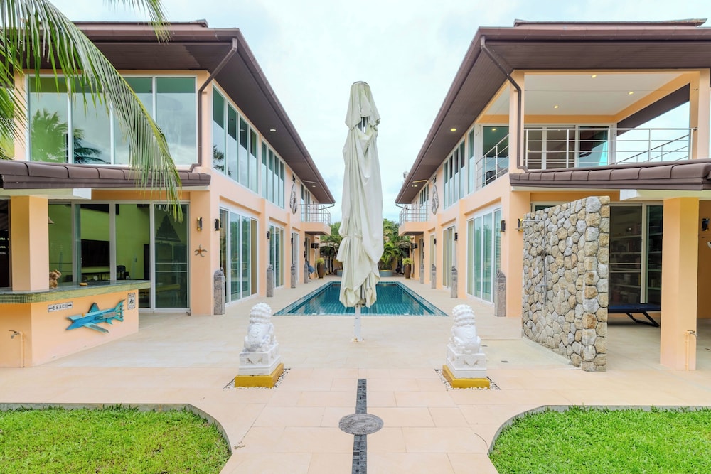 3BR Villa Pool Garden Near Beach V225