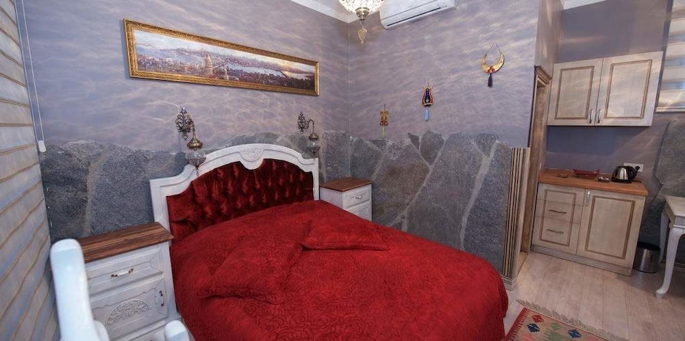 Galatolia Suites - Image 43