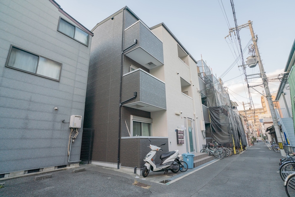 YS Maison 302