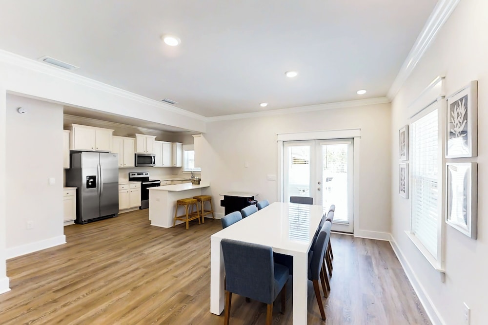 Home Near Beach w/ Pool, Arcade, Decks, W & D