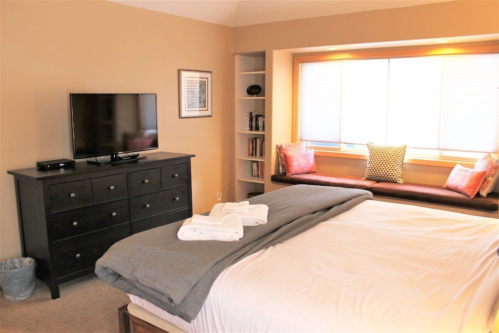 Lone Eagle Landing 2 3 Bedroom Home