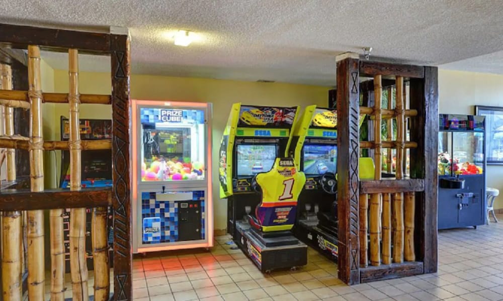 Hawaiian Inn Studios view 5