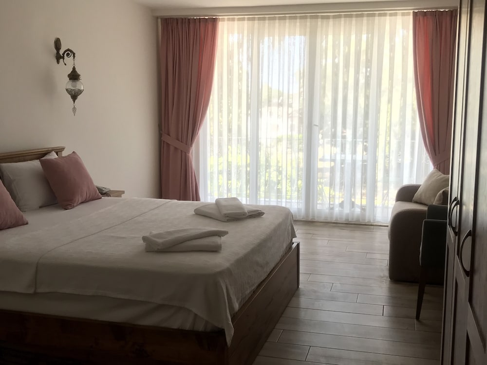 Infinity Ruby Hotel - Image 26