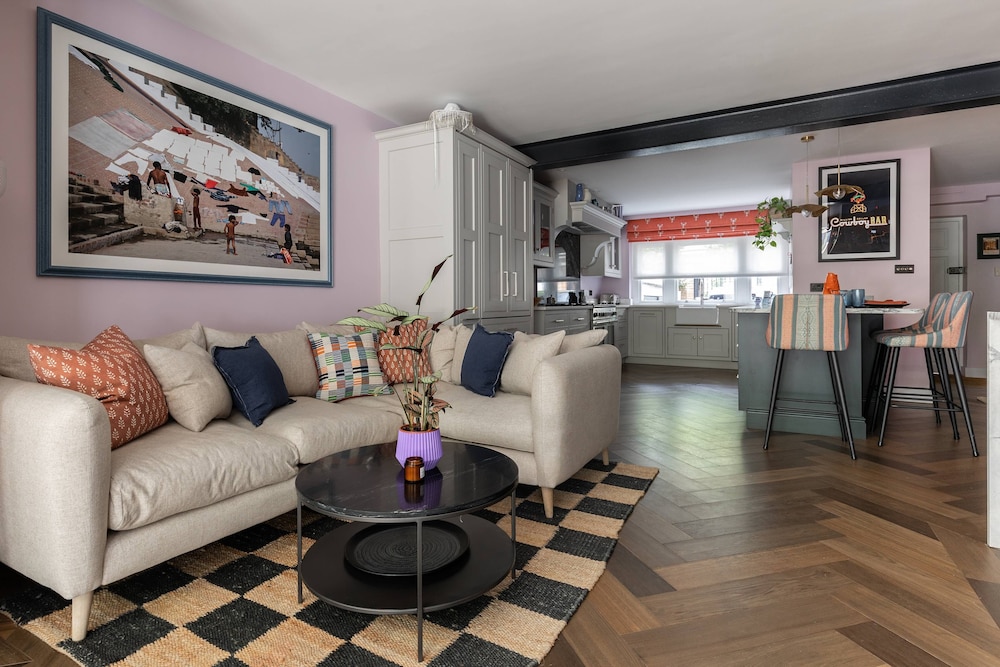 Maida Avenue II by Onefinestay