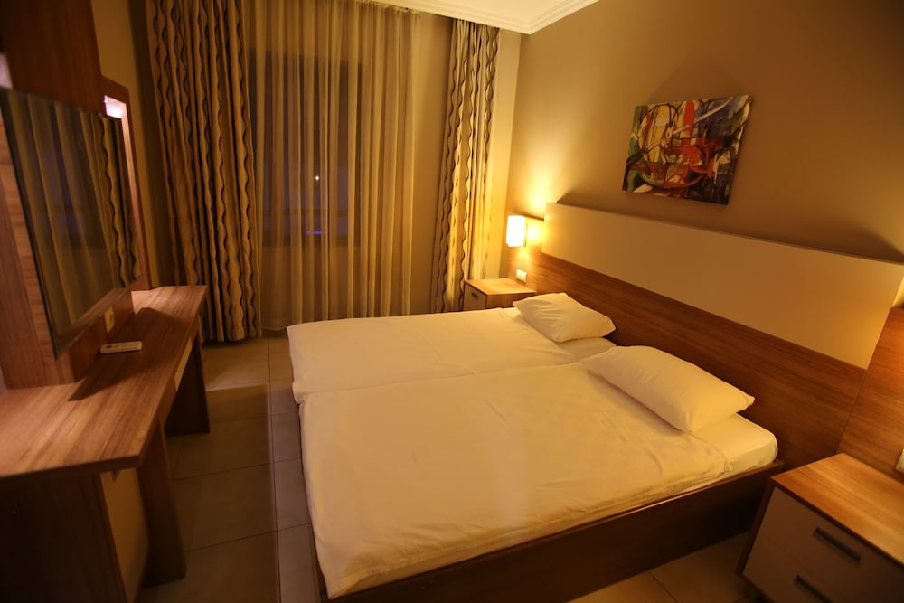 Melissa Moment Apart - Image 6