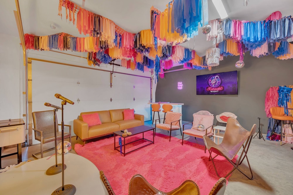 Brand New City Views Karaoke Room Near Downtown