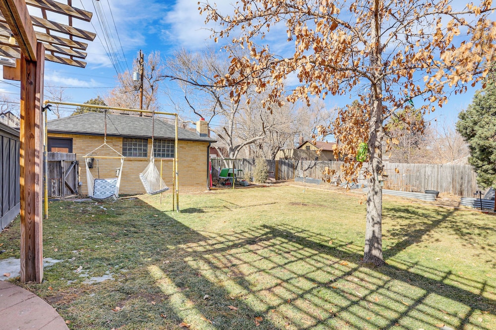 Half-mi to Unc: Historic Dtwn Greeley Home