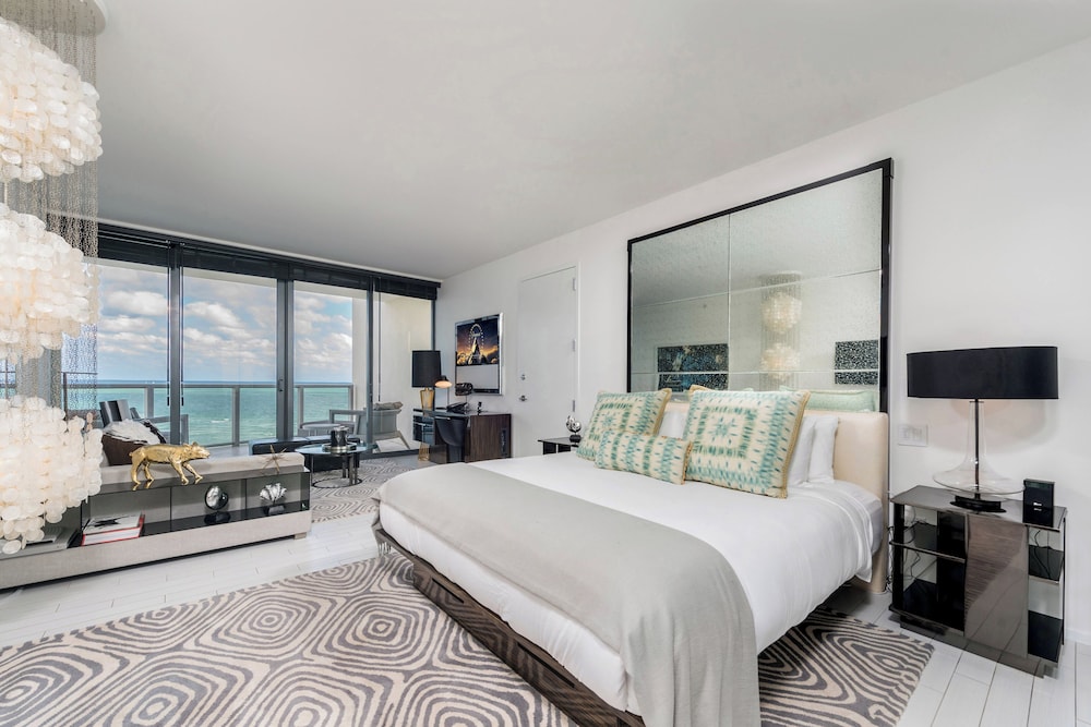 Luxury Vacation Rentals in South Beach by LRMB