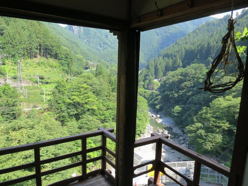 Guest House Nishiki - Hostel