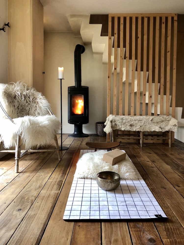 Chez Laurence Du Tilly