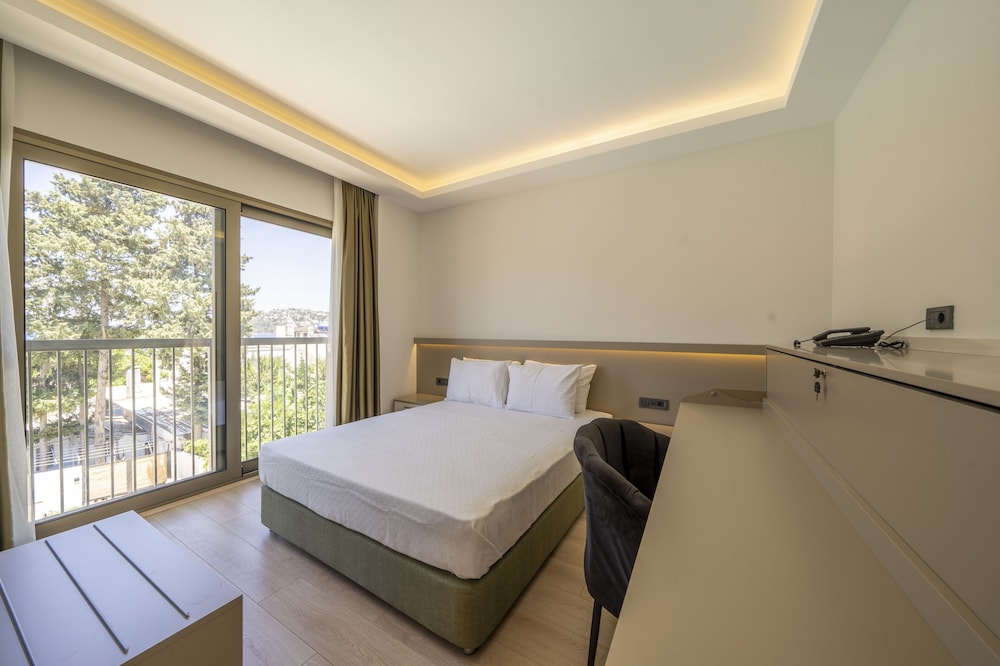 Olive Tree Hotel - Image 23