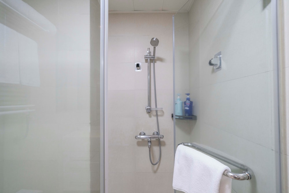 Tyms Elegant 3BR 2BA Apt Yongxin Century