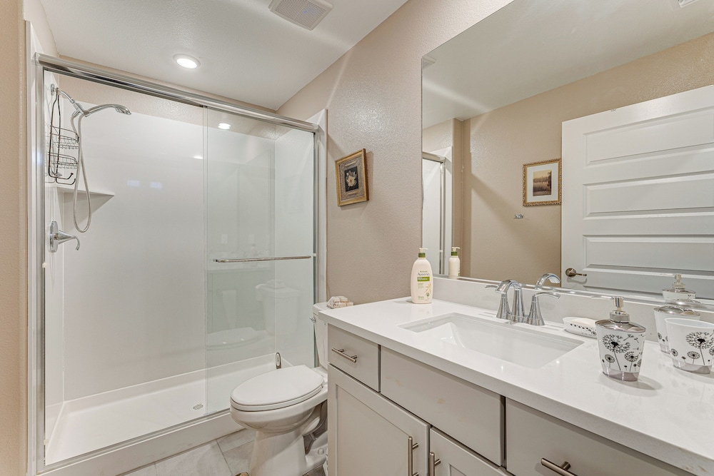 7 Mi to Folsom Lake: Sacramento Area Apartment
