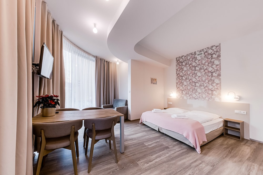 KORA APARTMENTS
