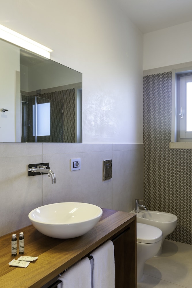 Tenuta Monticelli Bio Relais