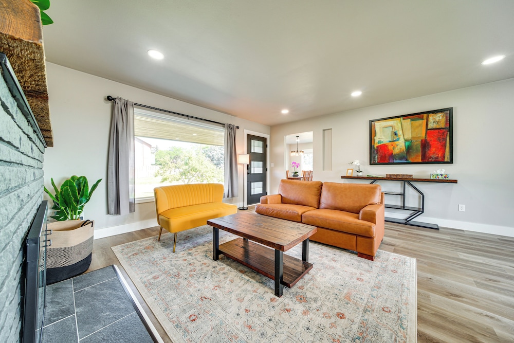3 Mi to Dtwn: Family Home w/ Garden in Yakima
