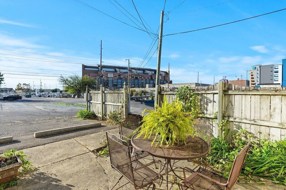Indy Stadium Villas 702