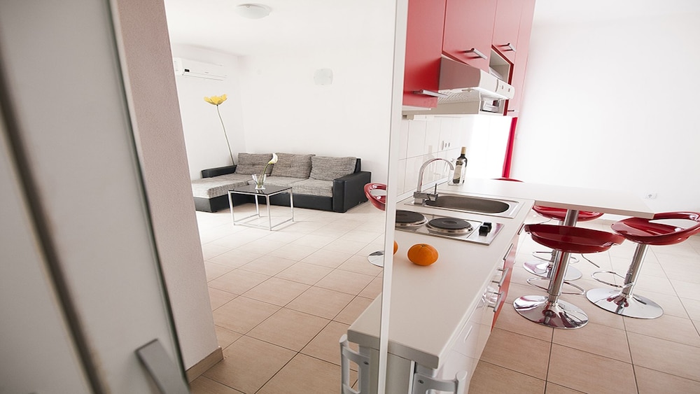 Villa Mona en Rogoznica — kitchen