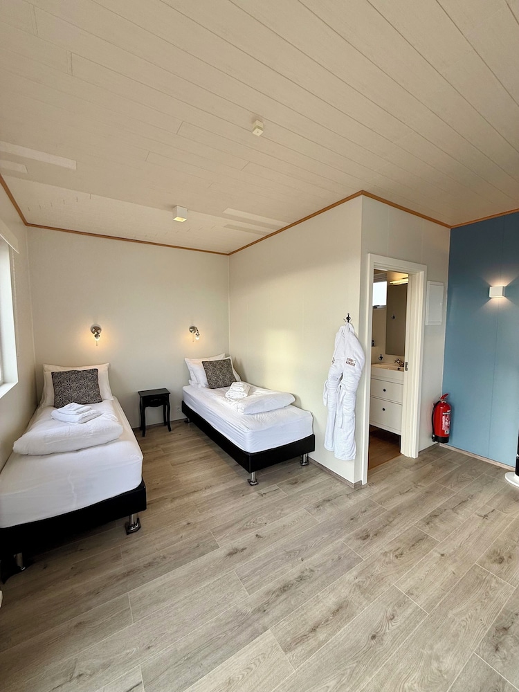 Kambur cottages