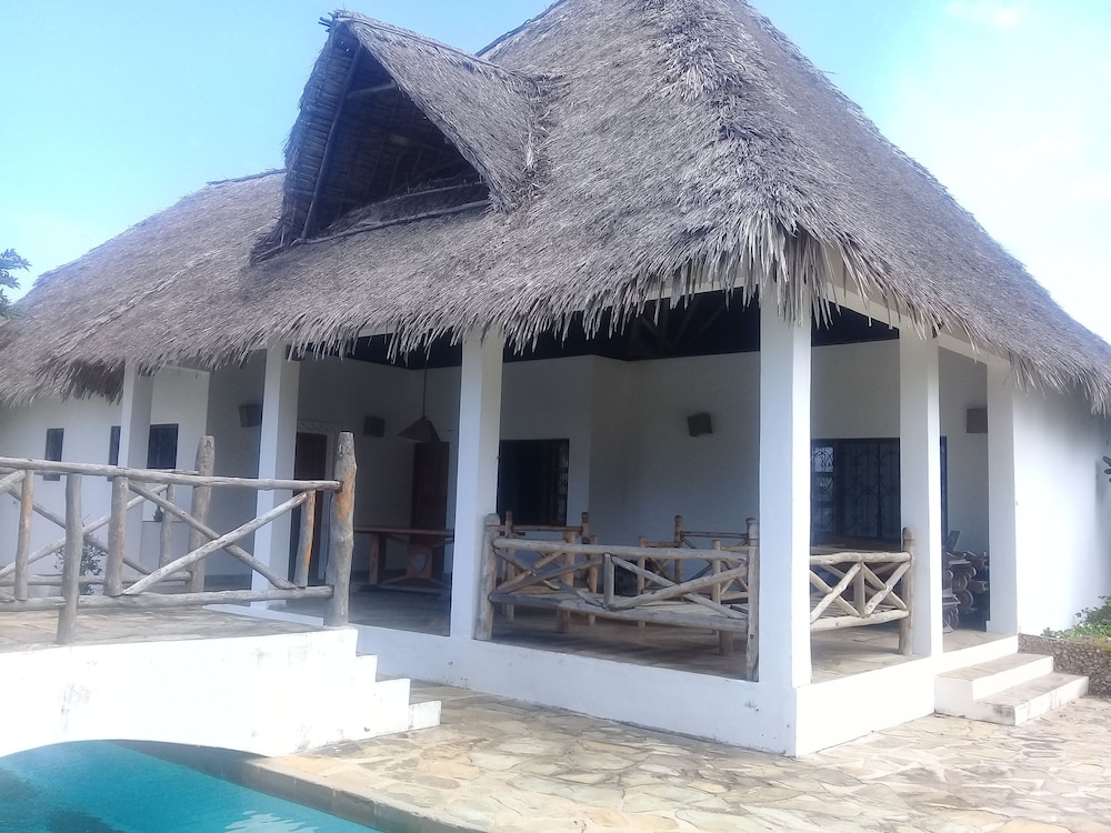Lion Villa