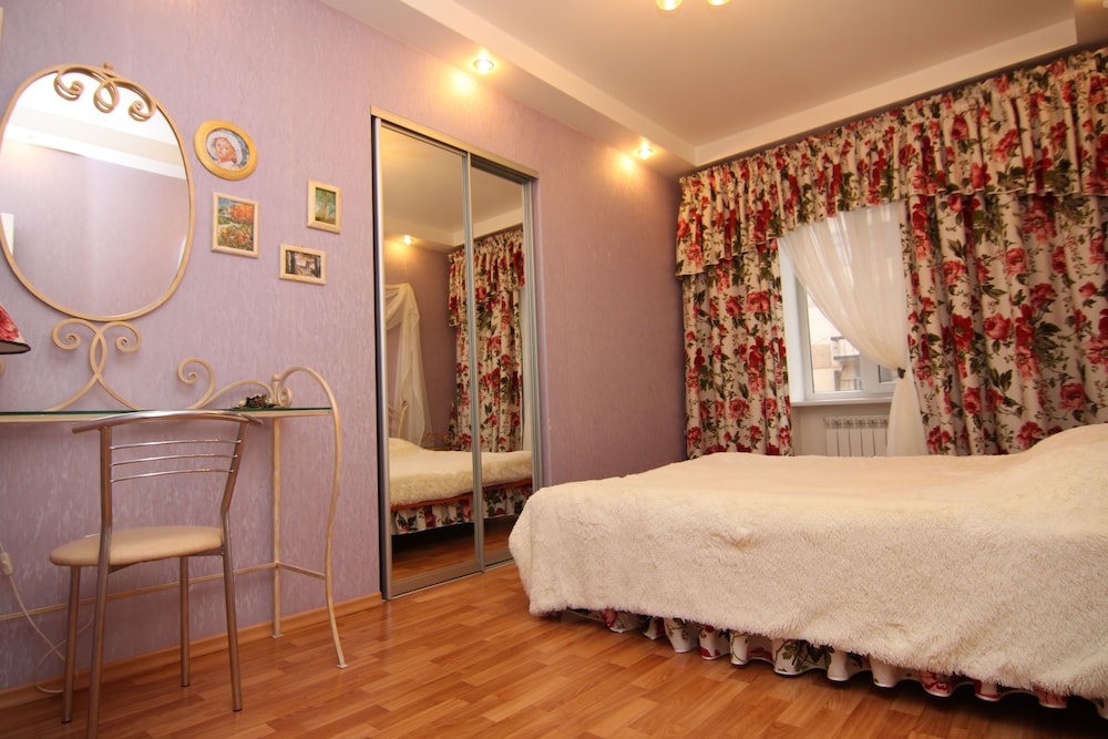 Apart Hotel on 24 Preobrajenskaya Street view 5