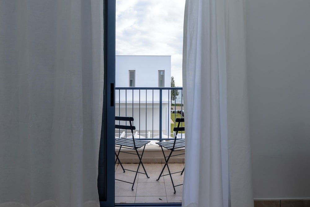 Luxury Villa Niki Steps To Vrysudi Beach