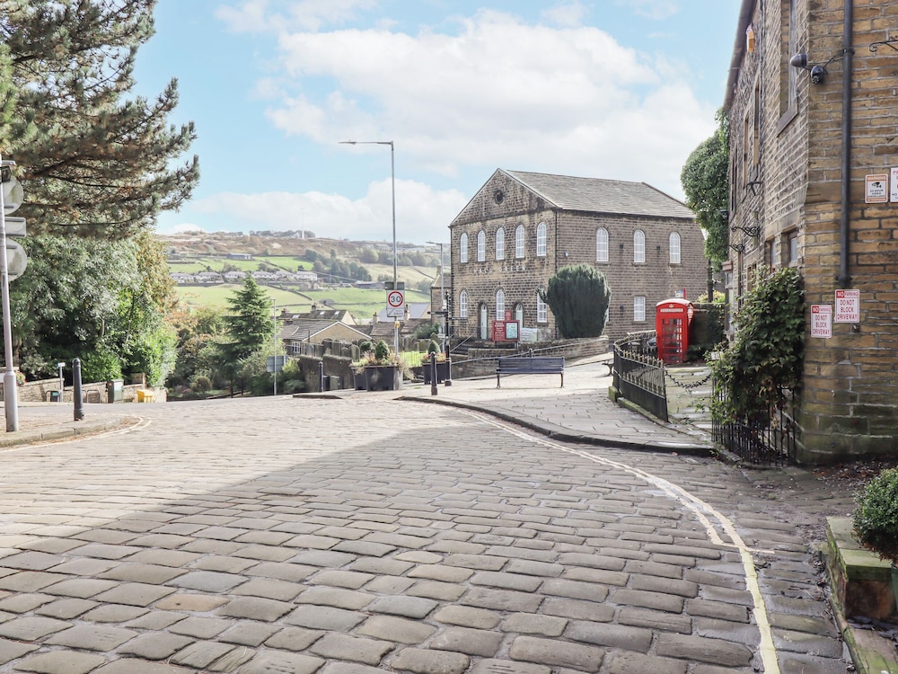 The Snug on the Cobbles