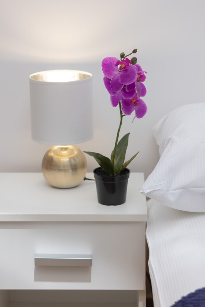 Piotrkowska Modern Studio by Renters view 4