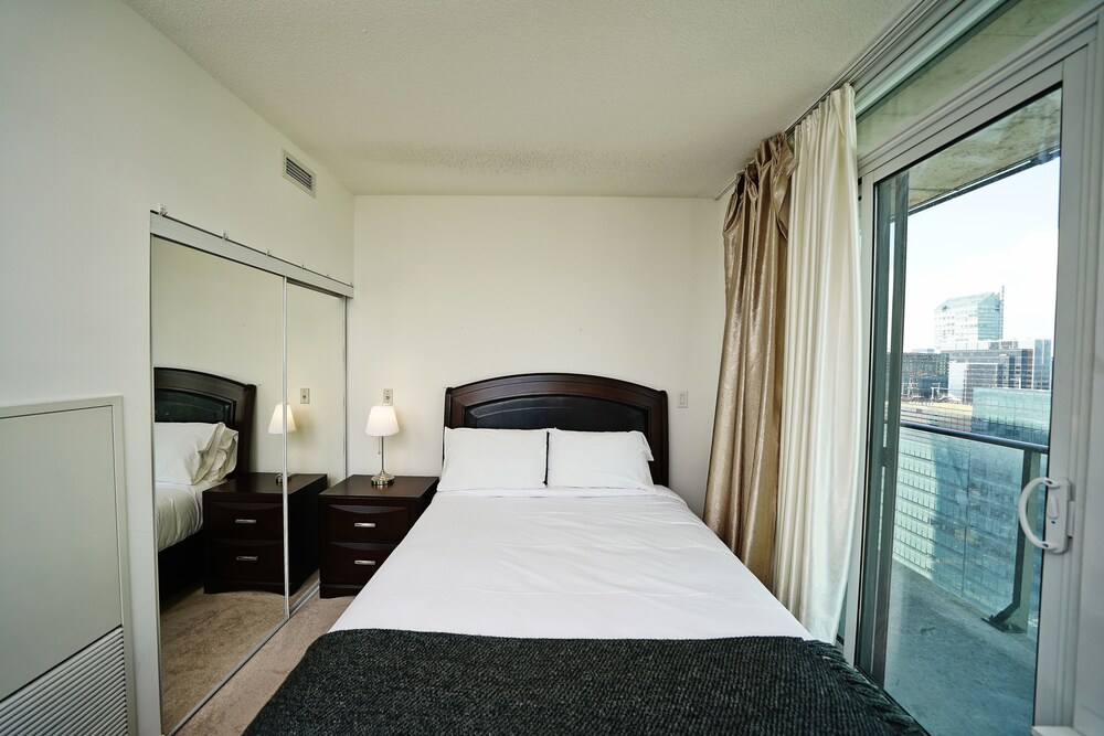 The Maple Boutique Suites - Image 2