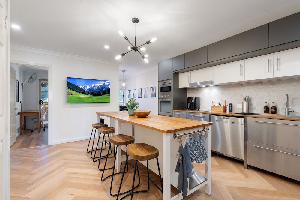 3-bed Apartment in Holiday Style Resort With Pool