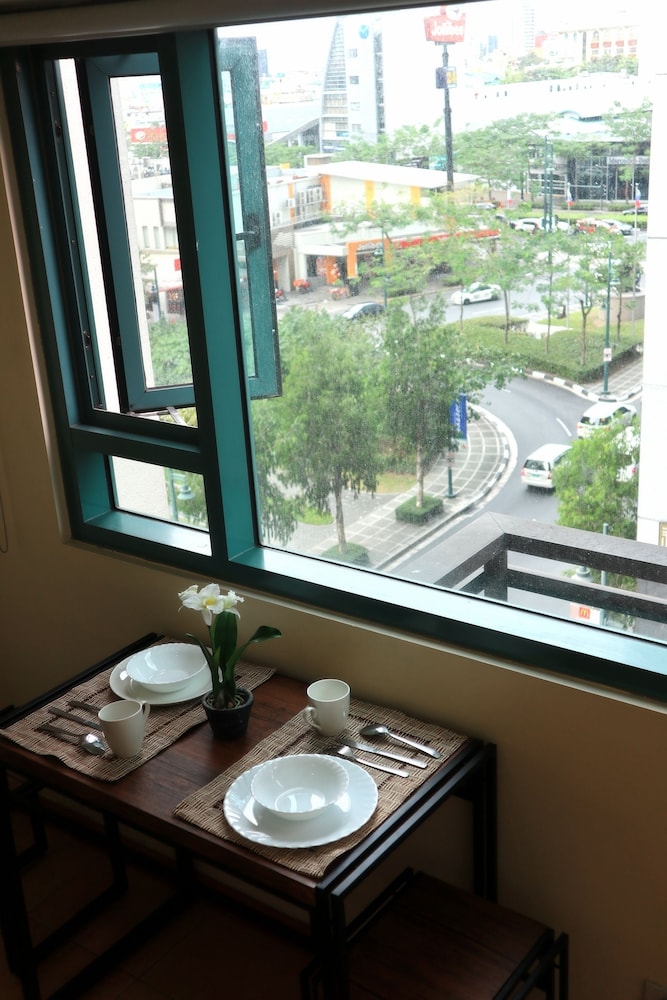 McKinley Park Residences