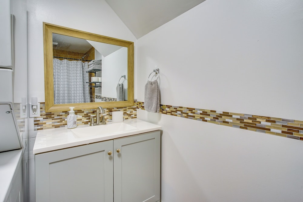Walk to Valley Park: Pet-friendly SLC Apartment