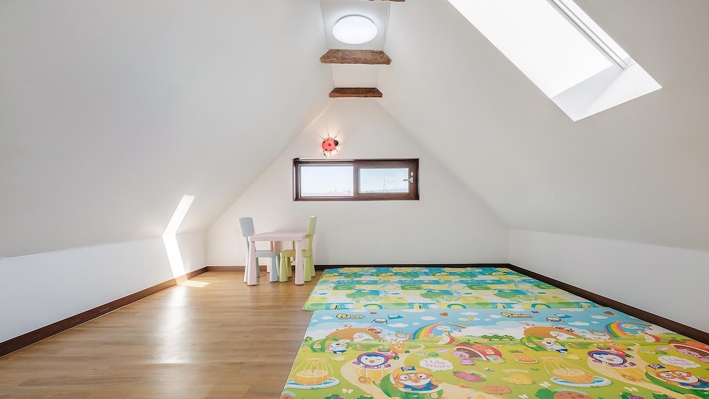 Jeju Brickninemansion
