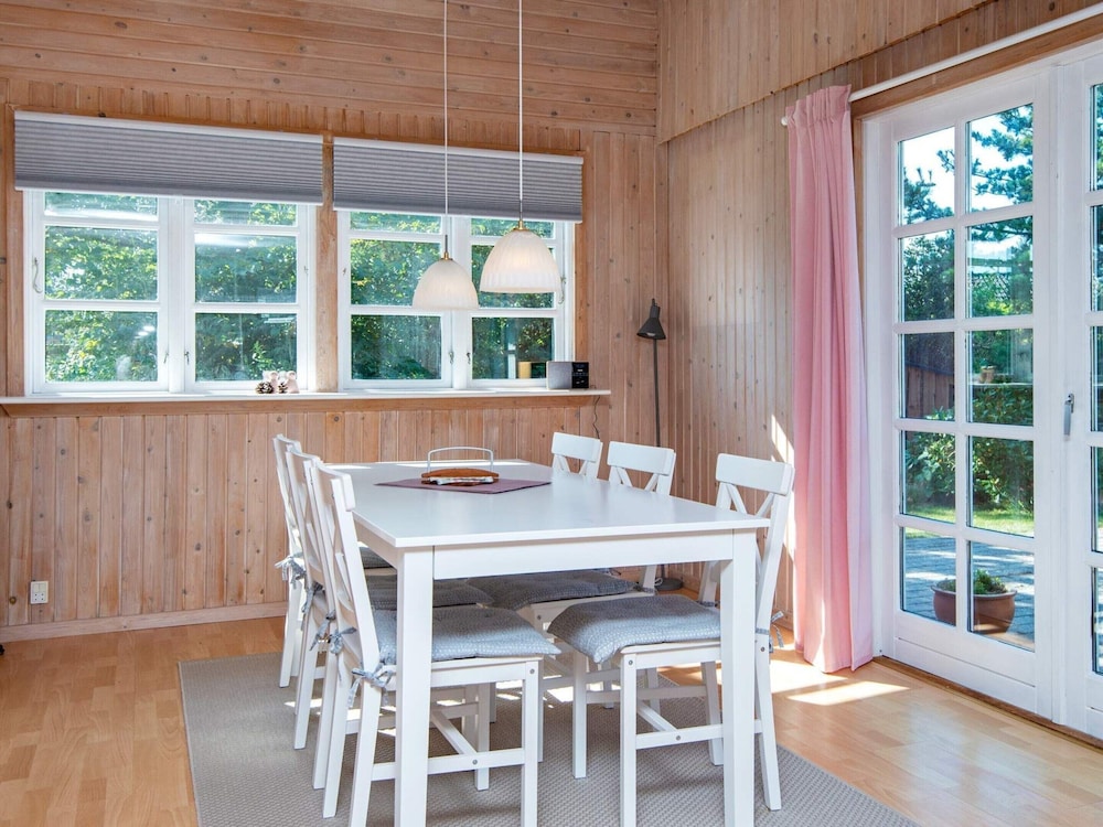6 Person Holiday Home in Grenaa-by Traum view 5
