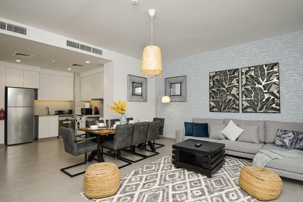 Elegant 3 BR Dubai South