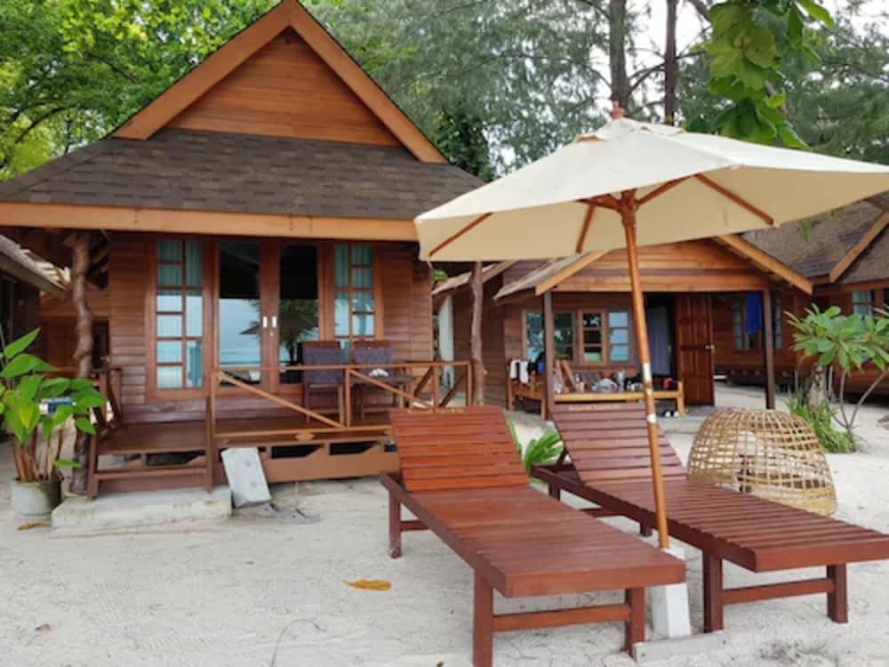 Lipe Beach Resort