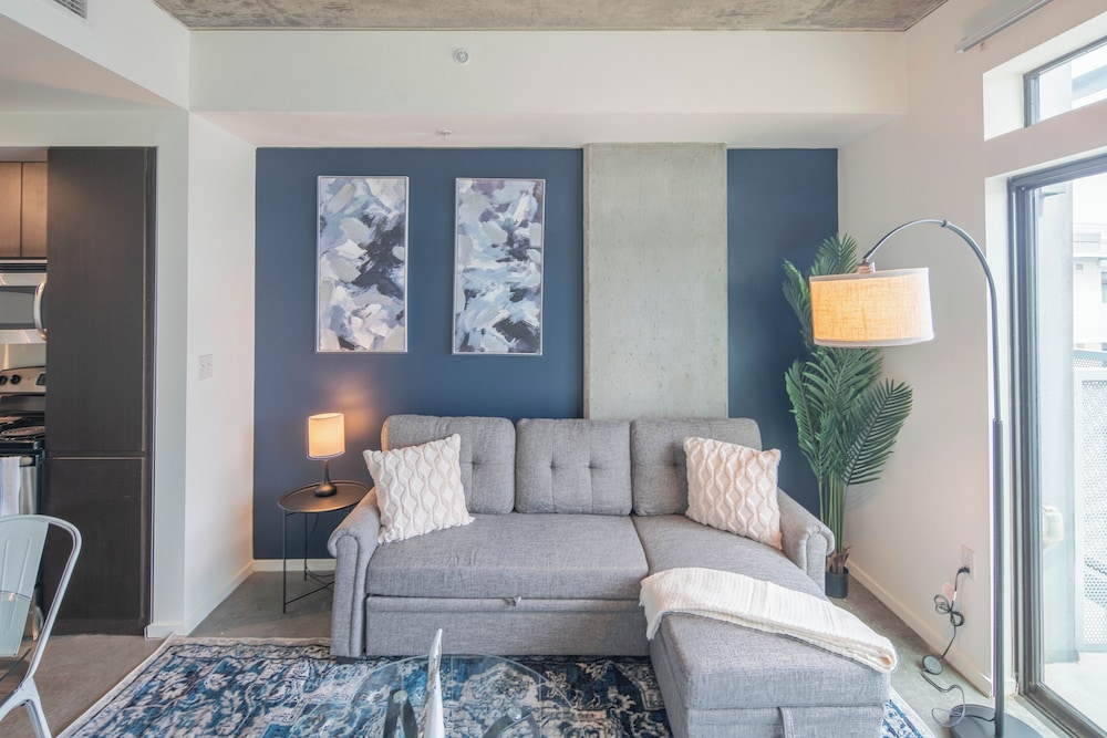 ROVE LIVING/KL - Roosevelt Point