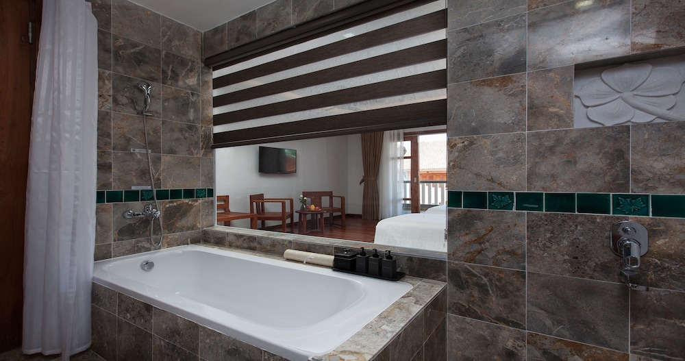 Pilgrimage Village Resort & Spa 3