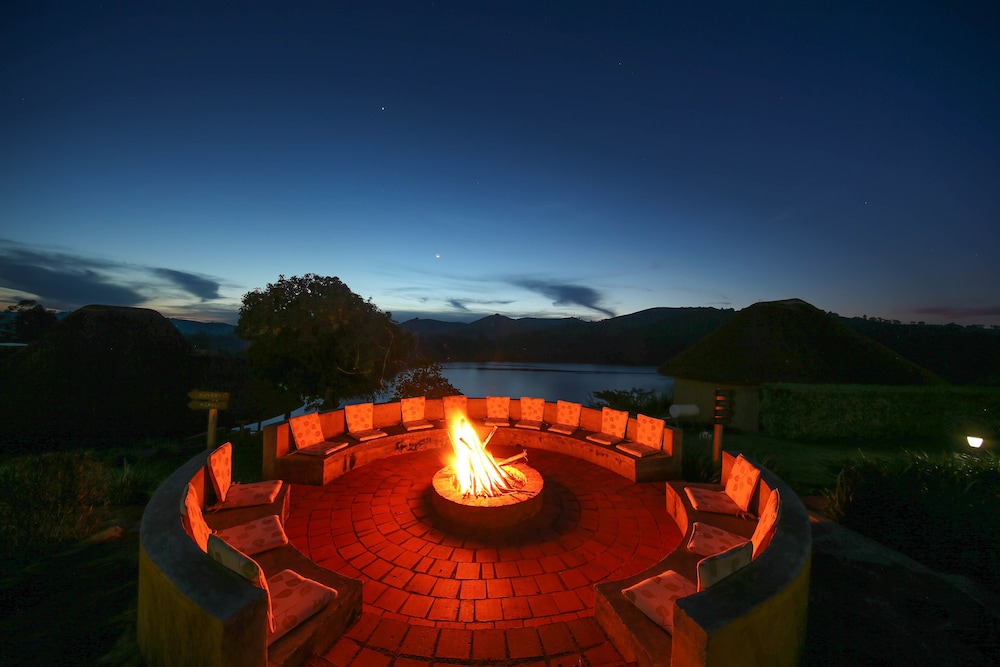 Crater Safari Lodge
