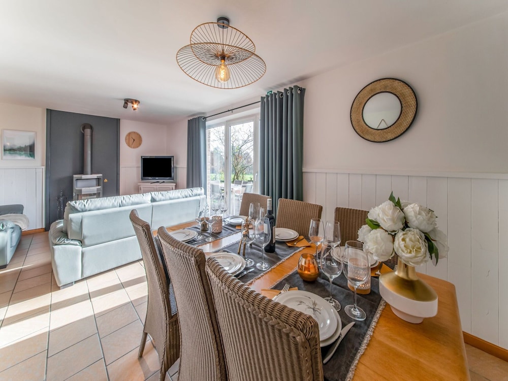 Picture-perfect Holiday Home in Sourbrodt With Garden, BBQ