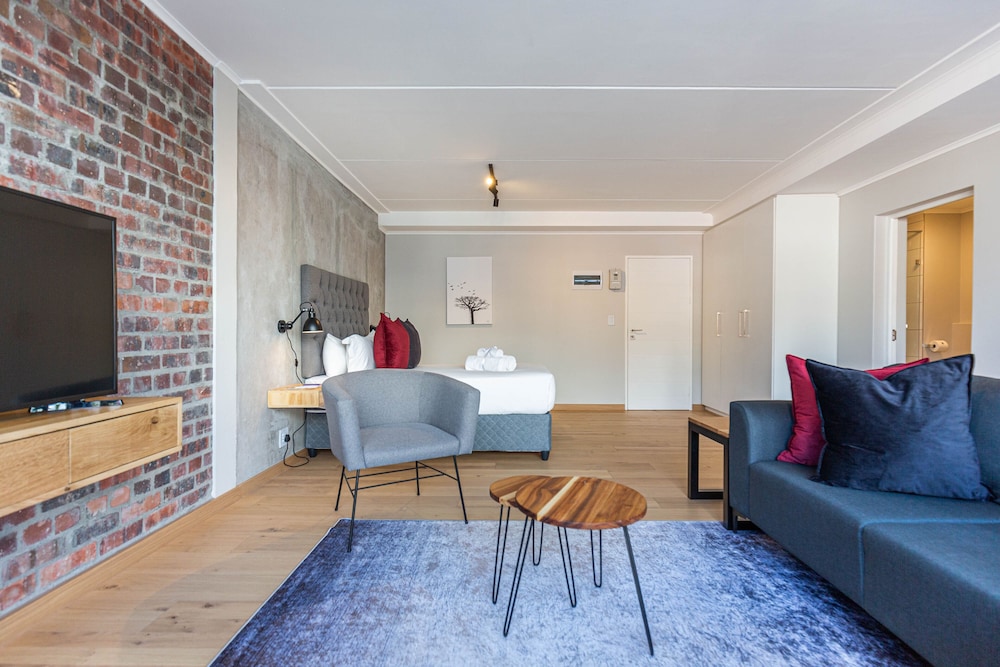 Urban Artisan Aparthotel by Totalstay view 4
