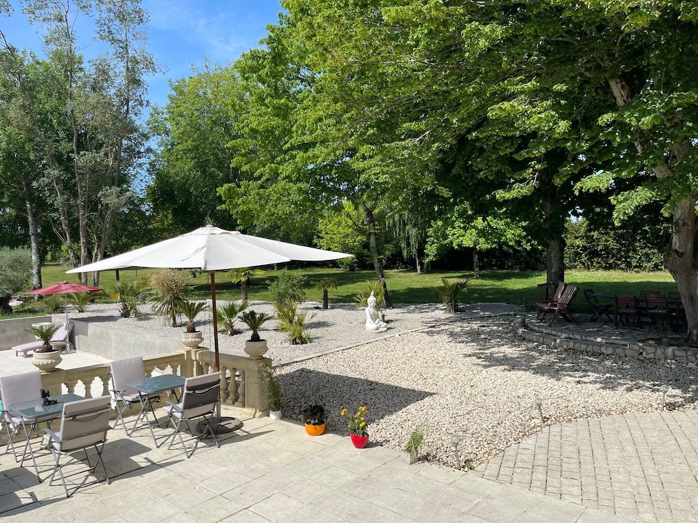 Le Domaine de Canesse