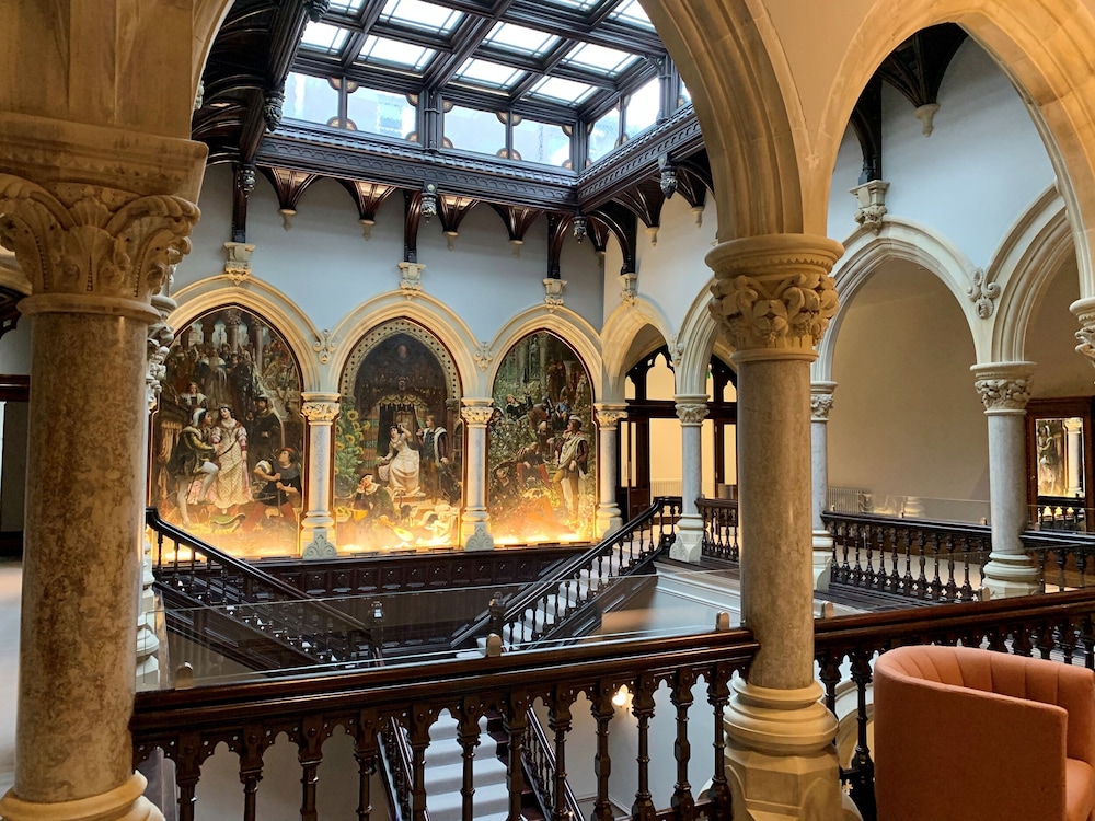 The Myles Suite Stone Cross Mansion