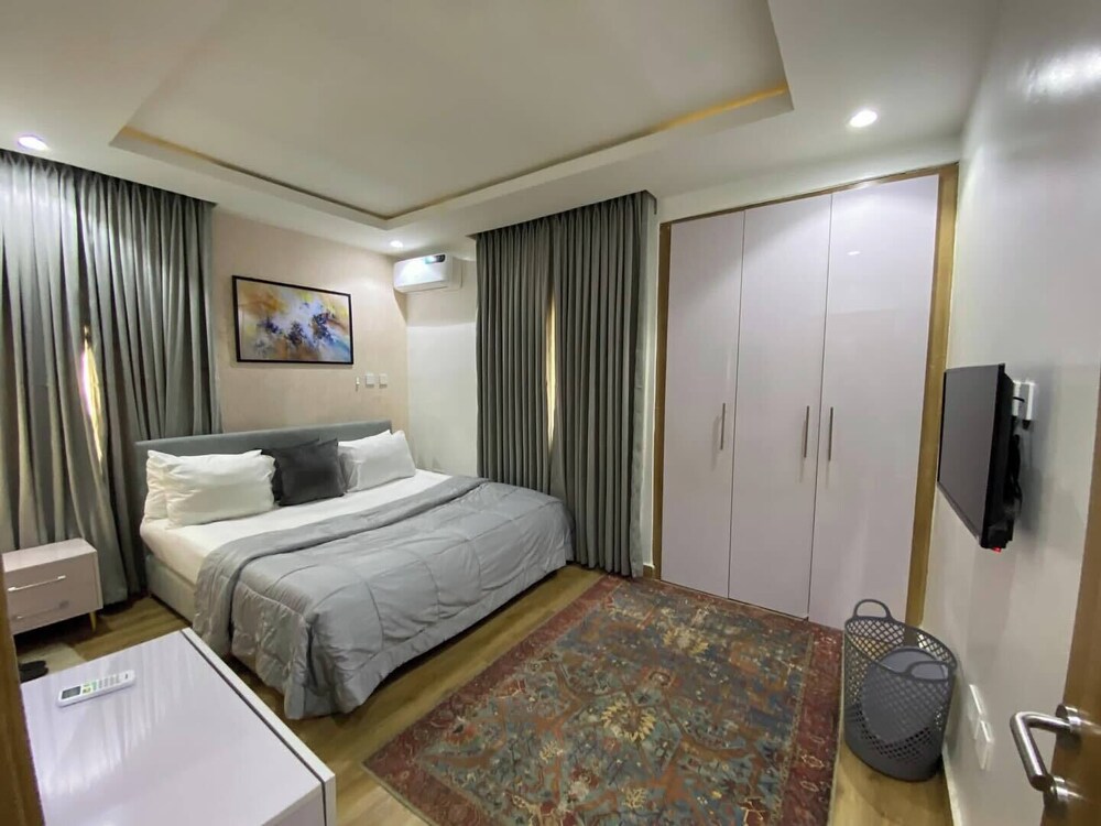 Fina Shortlet Apartment