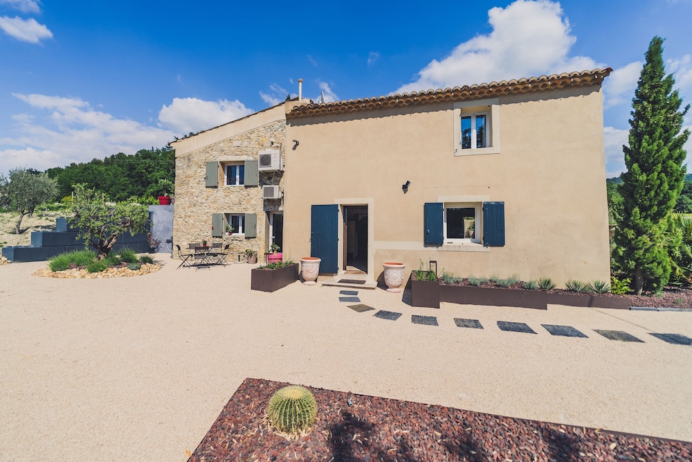 Maison Sadina