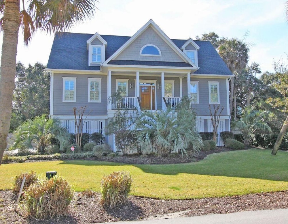 Charleston Vacations - 3008 Hartnett Boulevard - Property Image 1