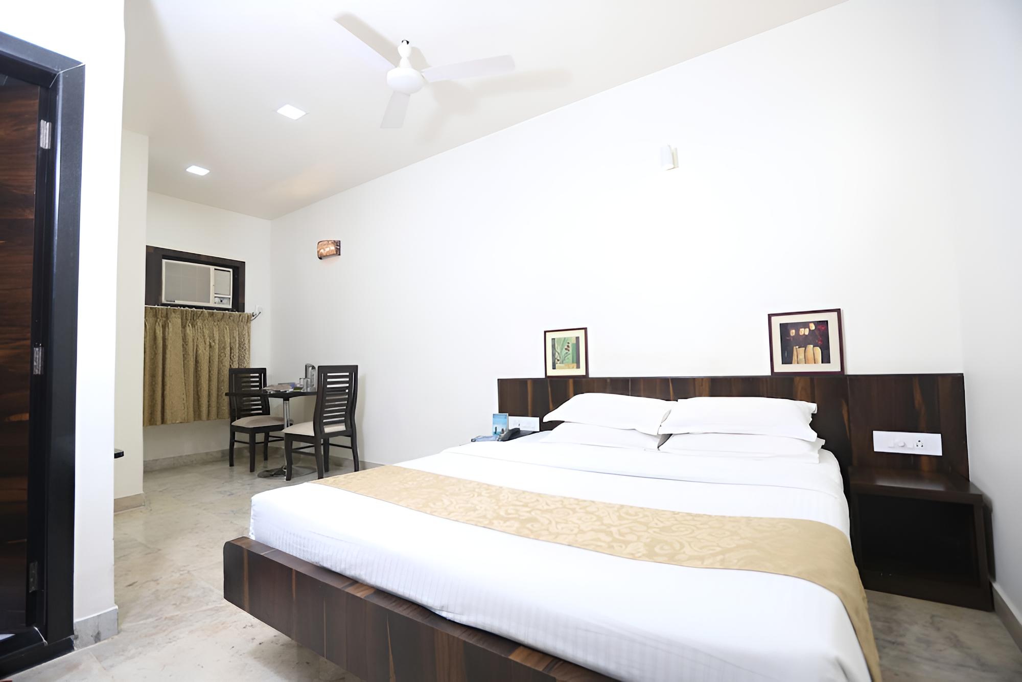 Hotel Lokesh