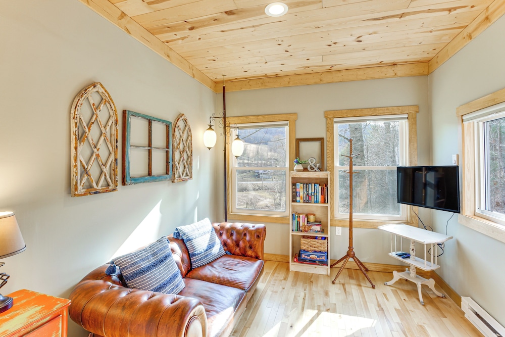'the Nuthouse on Squirrel Creek': Ski, Hike & Fish