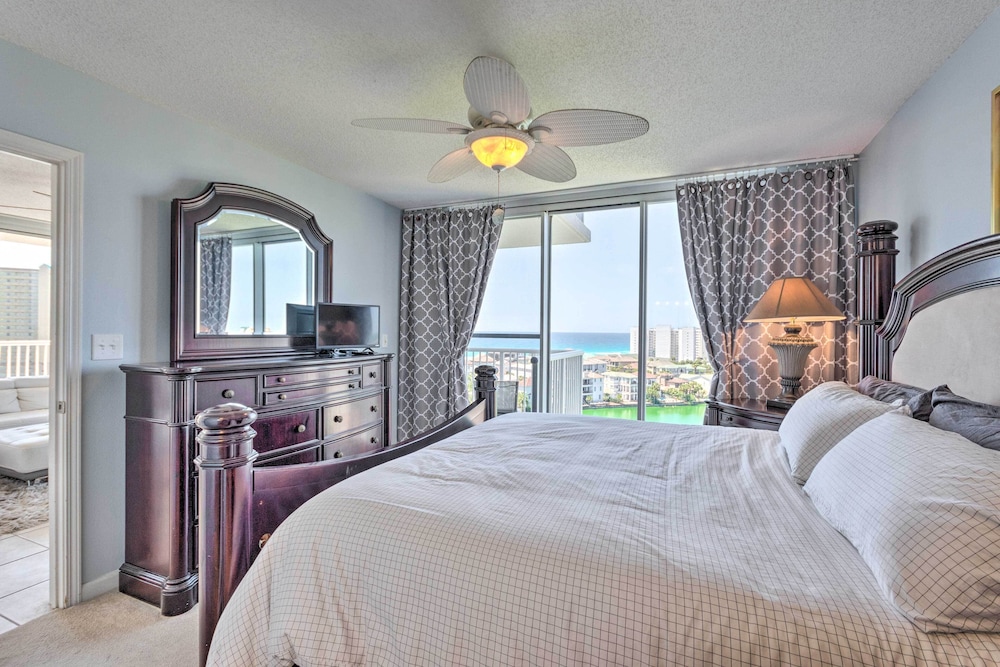 The Terrace at Pelican Beach Resort: View + Pool! view 4